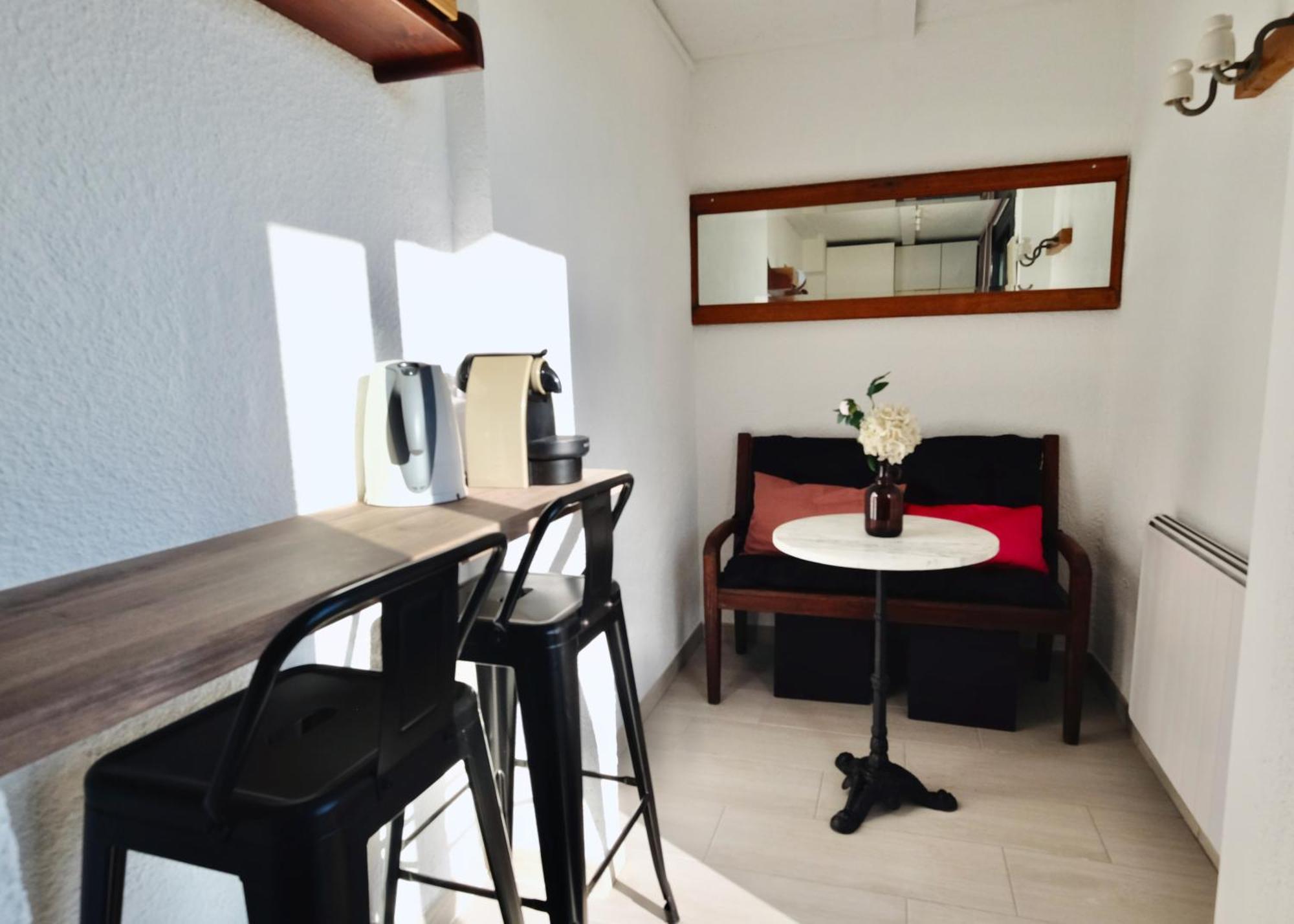 Torre Costa Brava Apartment Garrigas Bagian luar foto