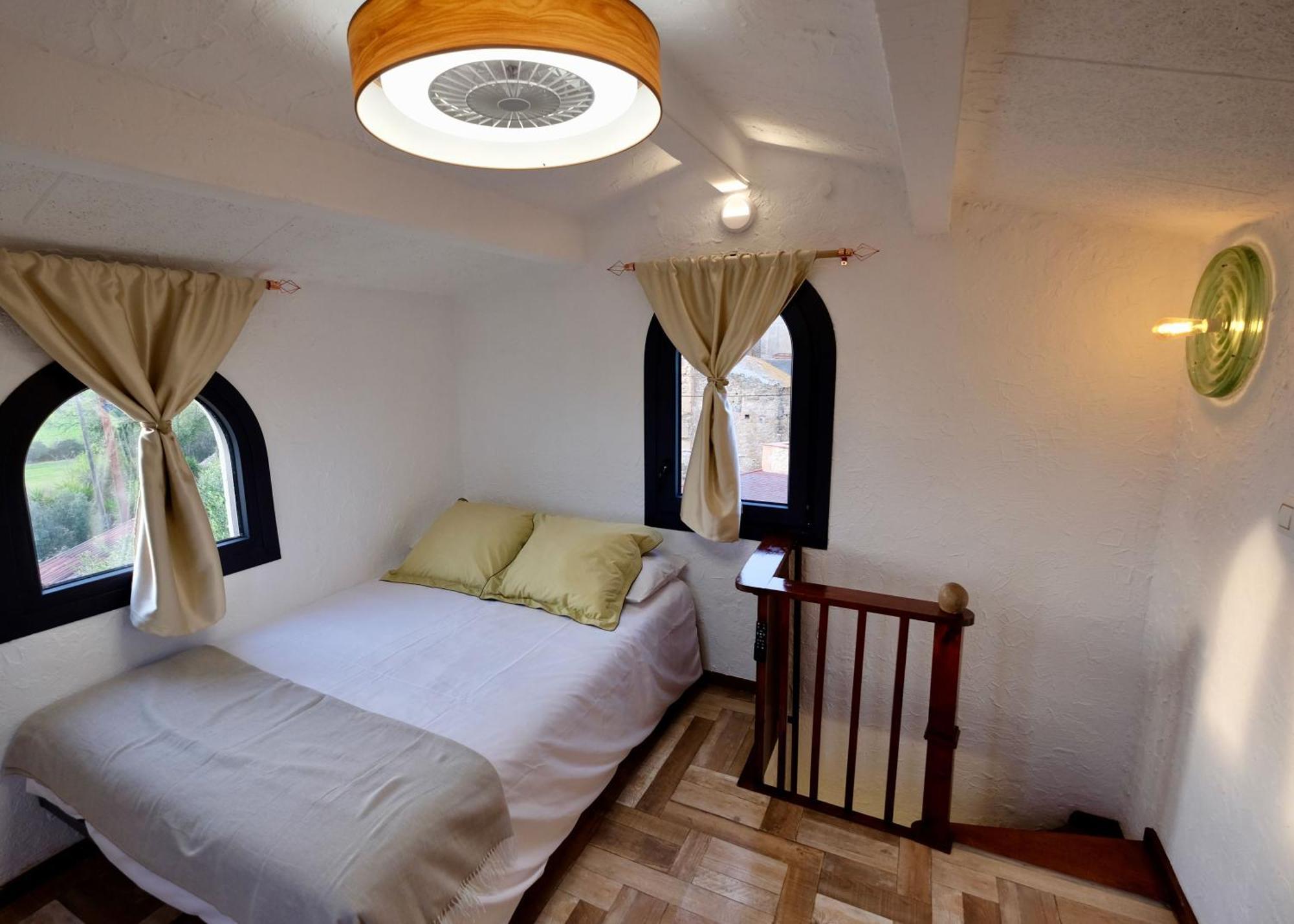 Torre Costa Brava Apartment Garrigas Bagian luar foto